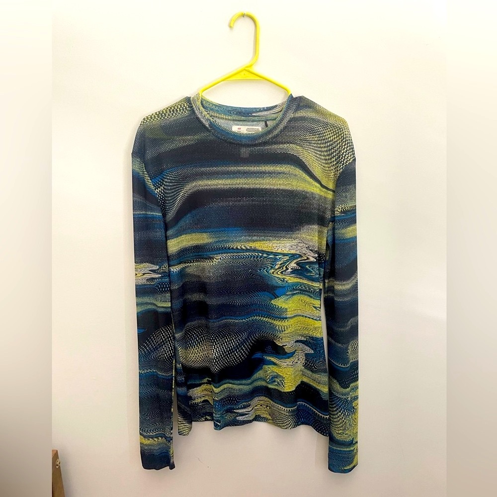 H&M Blue and Yellow Circular Design Story Mesh Shirt